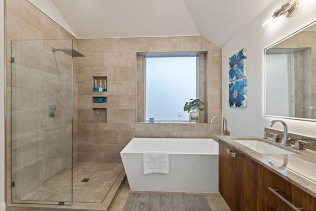 8613 Lakeside Drive, Rowlett, TX 75088