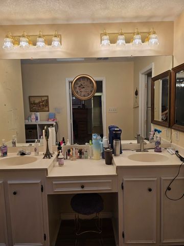 3 Bunker Hill Ct., Longview, TX 75601