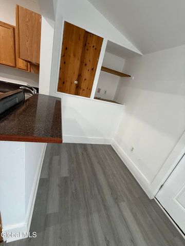 477 9th Avenue, Troy, NY 12182