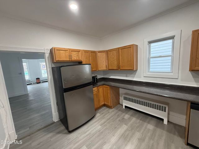 477 9th Avenue, Troy, NY 12182