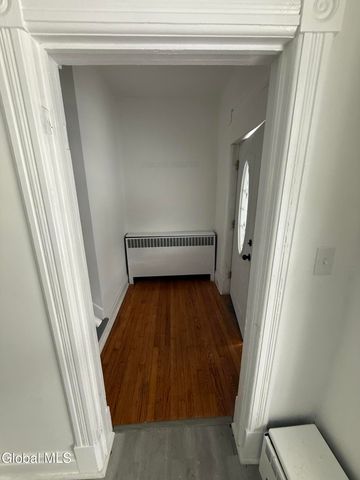 477 9th Avenue, Troy, NY 12182