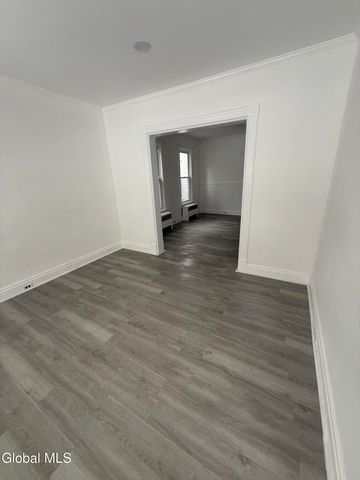 477 9th Avenue, Troy, NY 12182