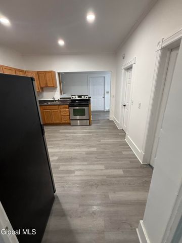 477 9th Avenue, Troy, NY 12182