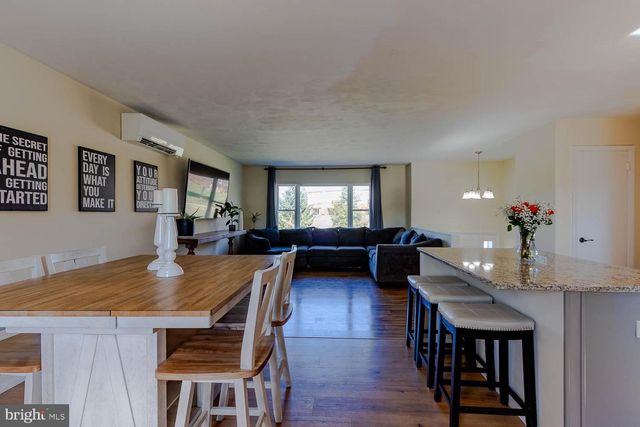 335 GERALD ST, State College, PA 16801