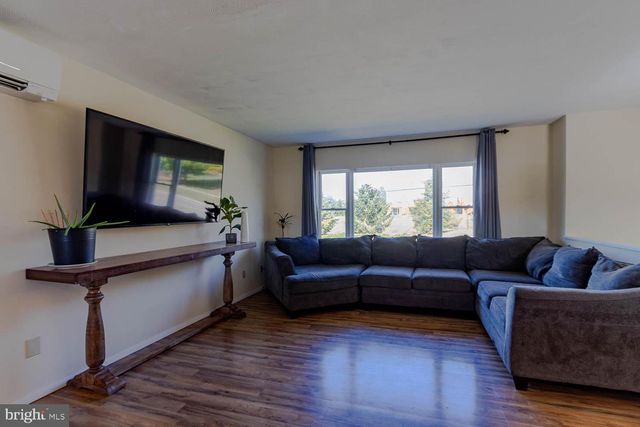 335 GERALD ST, State College, PA 16801