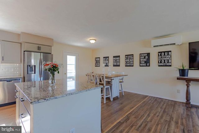 335 GERALD ST, State College, PA 16801