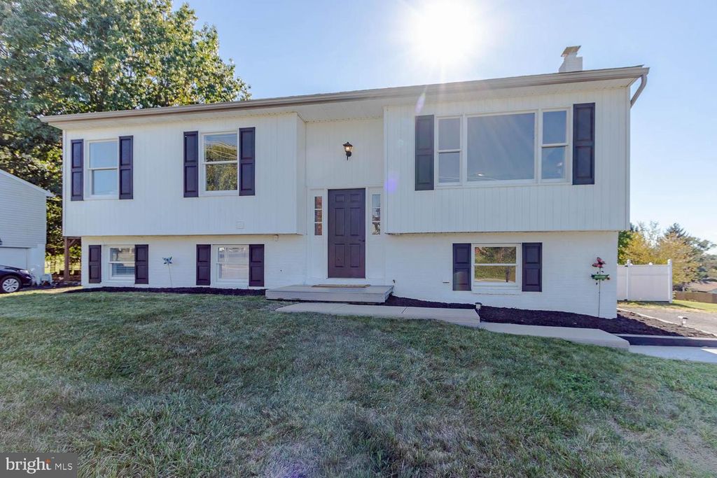 335 GERALD ST, State College, PA 16801