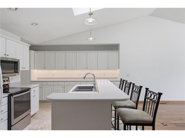 704 Spruce Drive, Hudson, WI 54016