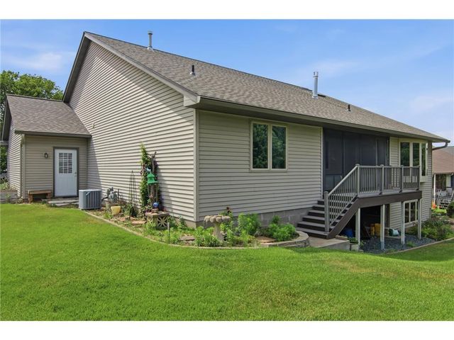 704 Spruce Drive, Hudson, WI 54016