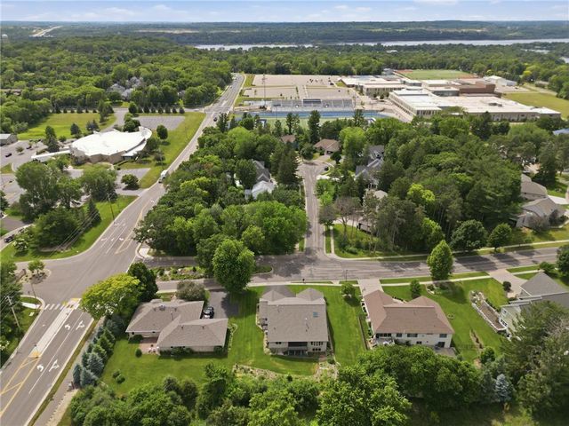 704 Spruce Drive, Hudson, WI 54016