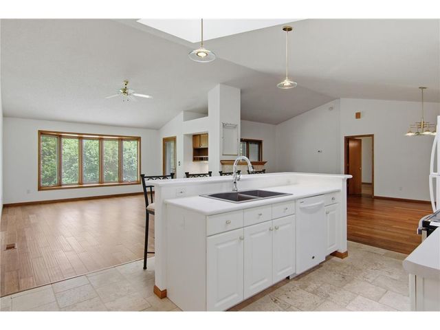 704 Spruce Drive, Hudson, WI 54016