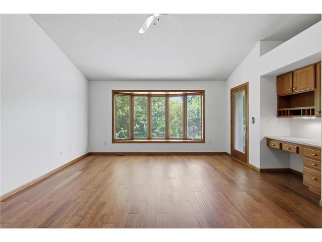 704 Spruce Drive, Hudson, WI 54016