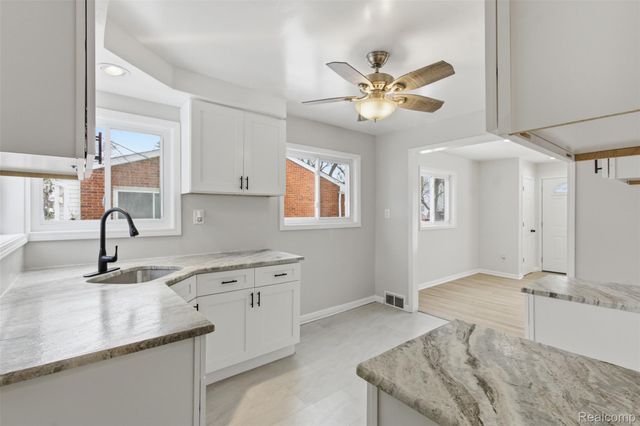 16557 Lenore, Detroit, MI 48219