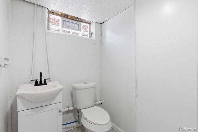 16557 Lenore, Detroit, MI 48219