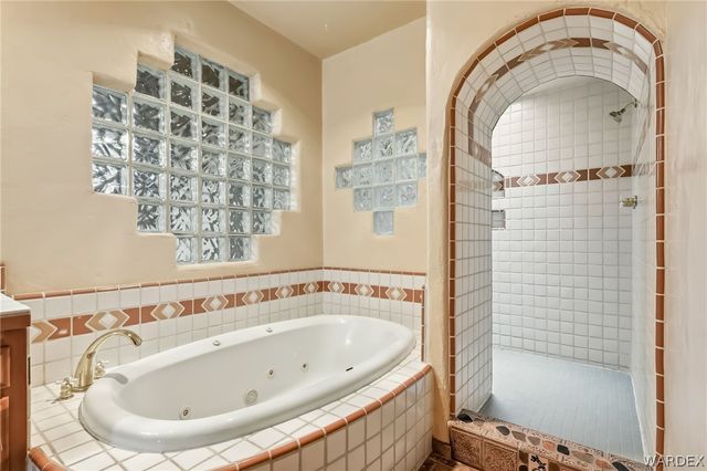 5900 S Desert Lakes Drive, Fort Mohave, AZ 86426