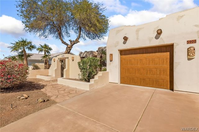 5900 S Desert Lakes Drive, Fort Mohave, AZ 86426