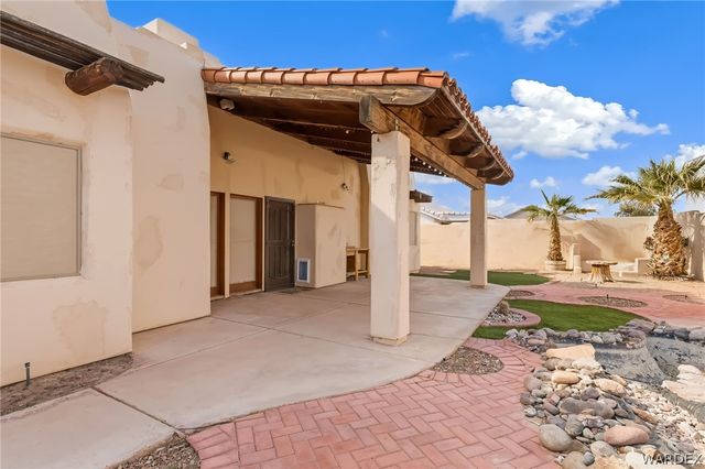 5900 S Desert Lakes Drive, Fort Mohave, AZ 86426