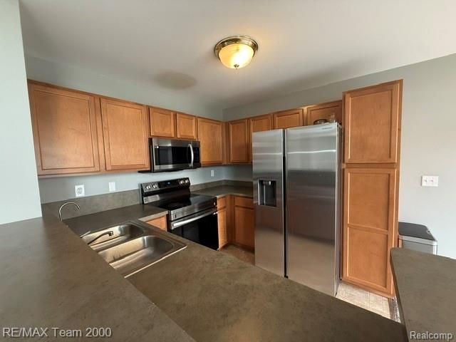 28312 Adler Park Drive S, Chesterfield Township, MI 48051