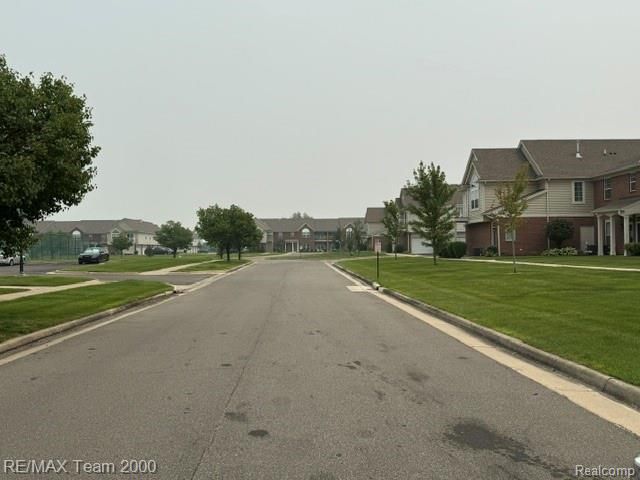 28312 Adler Park Drive S, Chesterfield Township, MI 48051