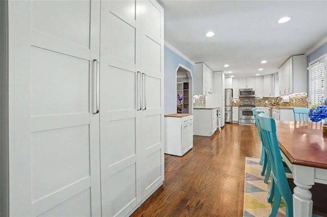 5275 Sugar Ridge Drive NE, Buford, GA 30518