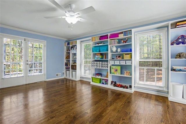 5275 Sugar Ridge Drive NE, Buford, GA 30518