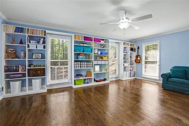 5275 Sugar Ridge Drive NE, Buford, GA 30518