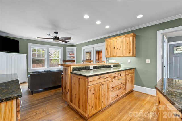 23 Lanvale Avenue, Asheville, NC 28806