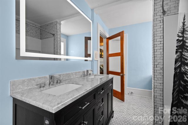 23 Lanvale Avenue, Asheville, NC 28806