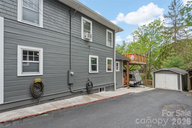 23 Lanvale Avenue, Asheville, NC 28806