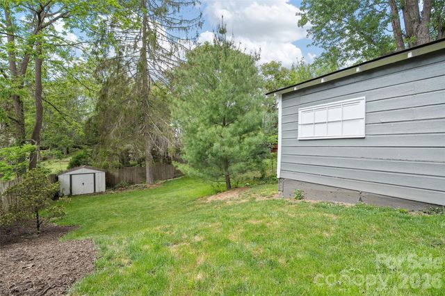 23 Lanvale Avenue, Asheville, NC 28806