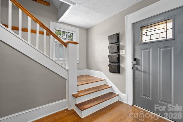 23 Lanvale Avenue, Asheville, NC 28806