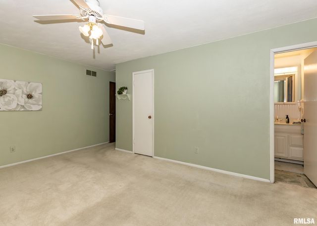 2705 36TH Street, Rock Island, IL 61201