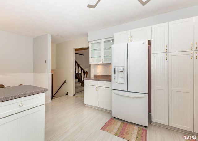 2705 36TH Street, Rock Island, IL 61201