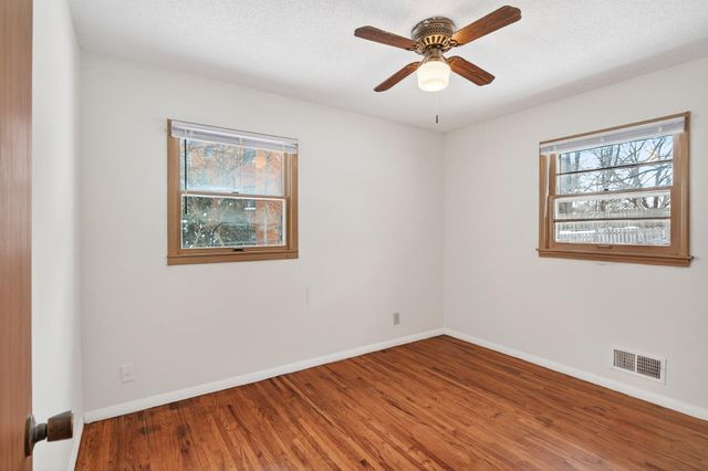 1427 Prosperity Avenue, Saint Paul, MN 55106