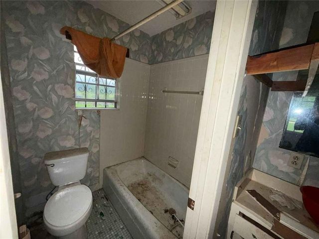 14356 Poe Road E, Chunchula, AL 36521