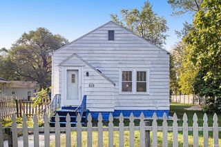 919 W Wolf Avenue, Elkhart, IN 46516