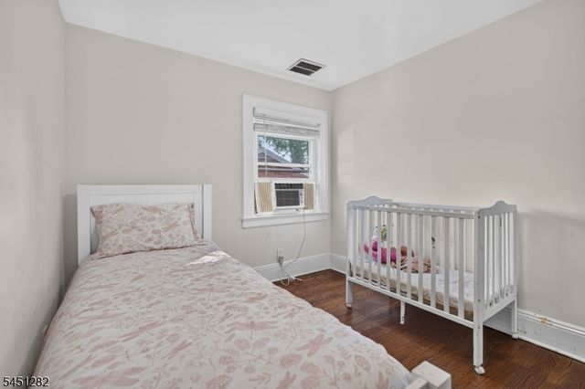 112 Rosewood Ter, Linden City, NJ 07036