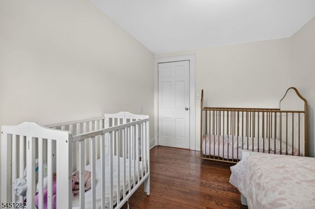 112 Rosewood Ter, Linden City, NJ 07036