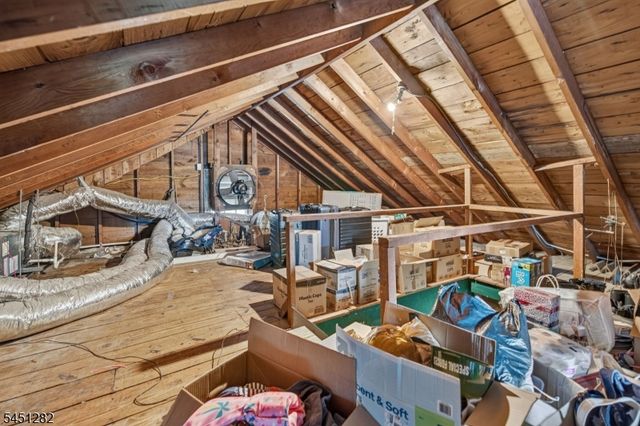 112 Rosewood Ter, Linden City, NJ 07036