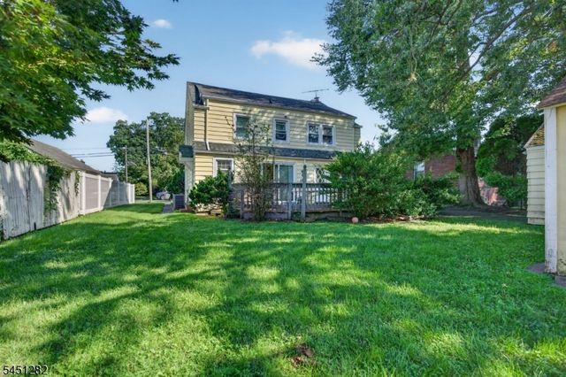 112 Rosewood Ter, Linden City, NJ 07036