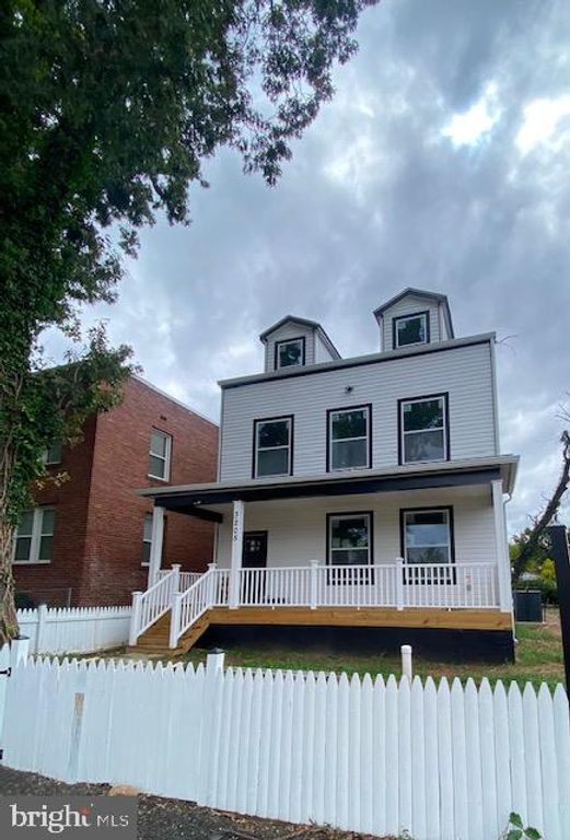 3205 DUBOIS PL SE, Washington, DC 20019