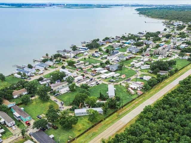 118 Canvasback N, Baytown, TX 77523