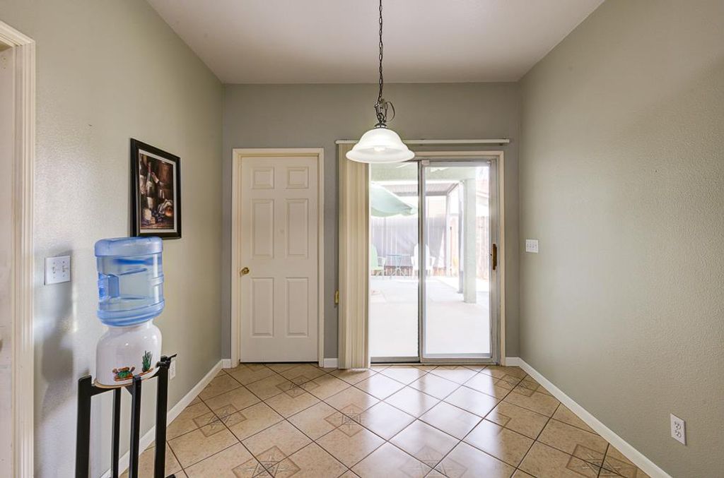 Image 17 of property listing at 5683 E Grove Avenue, Fresno, CA 93727