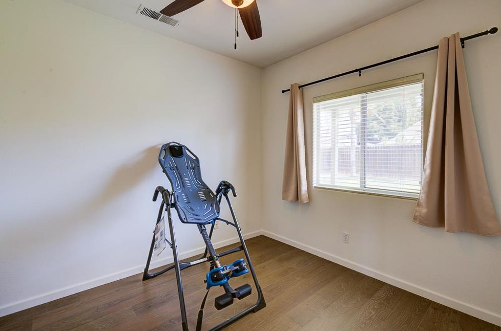 Image 22 of property listing at 5683 E Grove Avenue, Fresno, CA 93727