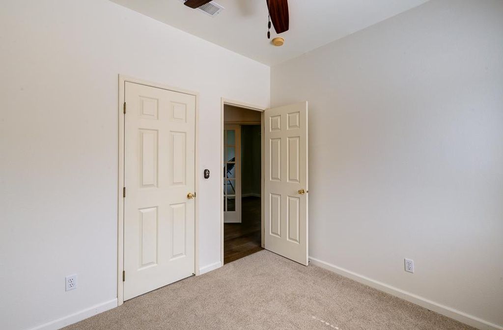 Image 28 of property listing at 5683 E Grove Avenue, Fresno, CA 93727