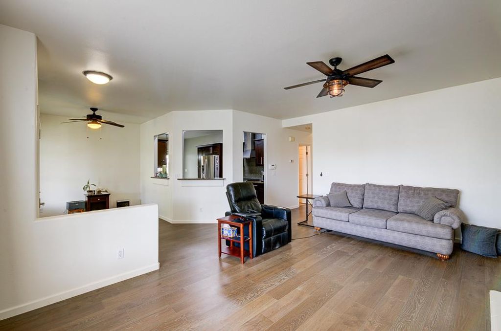 Image 8 of property listing at 5683 E Grove Avenue, Fresno, CA 93727