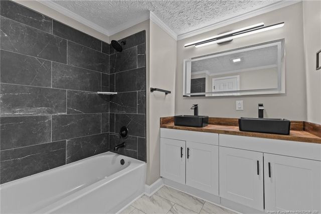 2963 Dobbin Holmes Road, Eastover, NC 28312