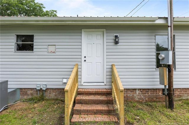 2963 Dobbin Holmes Road, Eastover, NC 28312