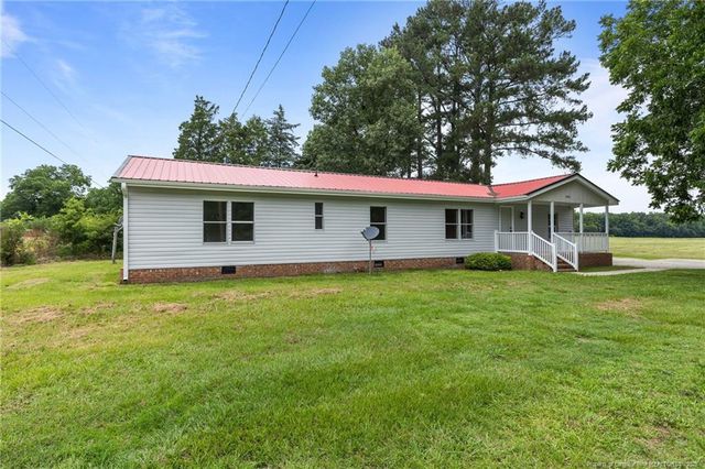 2963 Dobbin Holmes Road, Eastover, NC 28312