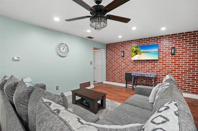 1564 SANTA MONICA DRIVE, Dunedin, FL 34698